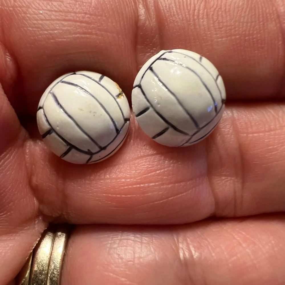 VTG Fun Earring Bundle (x5) - Volleyball, Hearts, Bows & More